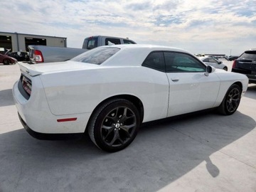 Dodge Challenger III 2019 Dodge Challenger Sxt 2019 3.6l 3.6 Benzyna 305KM, zdjęcie 3