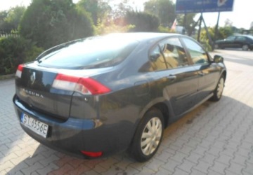 Renault Laguna III Hatchback 2.0 dCi 130KM 2007 Renault Laguna Renault Laguna III 2.0 D 130 KM 2.0 Diesel 130KM, zdjęcie 2