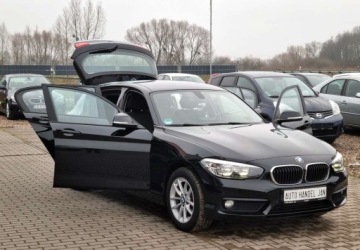 BMW Seria 1 F20-F21 Hatchback 5d Facelifting 2015 116i 109KM 2017 BMW Seria 1 116i 1,5 109KM Benzyna 6-Biegow Serwis 1.5 Benzyna 109KM, zdjęcie 15