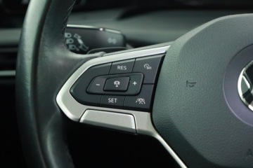 Volkswagen Golf VIII Hatchback Plug-In-Hybrid 1.4 TSI 204KM 2022 VW Golf 1.4 TSI eHybrid, Salon Polska, zdjęcie 17