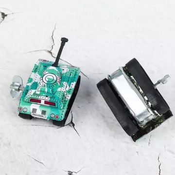 ИГРУШЕЧНЫЙ ТАНК, ЗАВОДНАЯ МЕТАЛЛИЧЕСКАЯ МОДЕЛЬ С КЛЮЧОМ