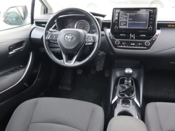 Toyota Corolla XII Sedan 1.5 VVT-i 125KM 2022 Toyota Corolla 1.5 VVT-i, Salon Polska, zdjęcie 6