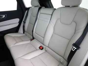 Volvo XC60 II Crossover T8 Twin Engine 390KM 2019 Volvo XC 60 FV23% PHEV Inscription AWD T8 skóra, zdjęcie 16