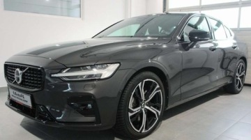 Volvo S60 III 2023 Volvo S60 Volvo S60 B5 B AWD Ultimate Dark 2.0 Hybryda 250KM, zdjęcie 3