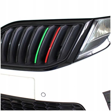 Folia 20 szt ( 10 Par ) Naklejek Skoda RS GRILL