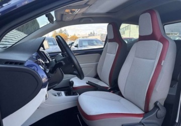 Volkswagen up! Hatchback 5d 1.0 MPI 60KM 2015 Volkswagen up SalonPL 1.0MPI 60KM HighUp PANORAMA Navi Alu15 Podgrzew.Fot., zdjęcie 9