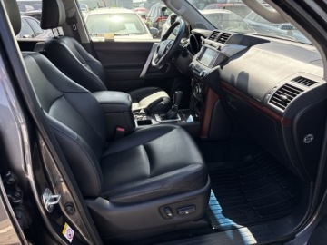 Toyota Land Cruiser VI MPV Faceliting 2.8 D-4D 177KM 2016 Toyota Land Cruiser LC 2.8 D-4D Invincible VI (201, zdjęcie 6