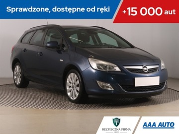 Opel Astra J Sports Tourer 1.7 CDTI ECOTEC 110KM 2011 Opel Astra 1.7 CDTI, Klima, Tempomat, Parktronic