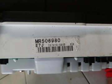 MITSUBISHI GALANT 03 2.0 B PŘÍSTROJOVÁ DESKA TACHOMETR MR506980 257410-6660 E7J