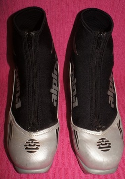 ALPINA ST10 – БОТИНКИ ДЛЯ БЕГОВЫХ ЛЫЖ 42; 270 мм