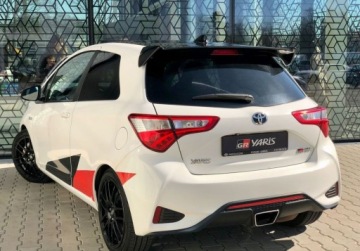 Toyota Yaris III Hatchback GRMN 1.8 Dual VVT-i 212KM 2017 Toyota Yaris Yaris 1.8 212KM Limitowana wersja GRMN 018400 FV23 ASO PL, zdjęcie 11