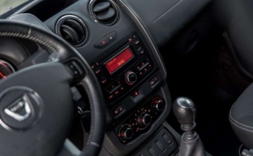 Dacia Duster I SUV Facelifting 1.2 TCe 125KM 2015 Dacia Duster Dacia Duster 1.2 Benzyna 125KM, zdjęcie 5