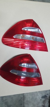 MERCEDES W211 SEDAN WKŁAD LAMPY TYLNY TYŁ LEWY ELEGANCE 2118200364 ORYGINAŁ