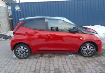 Toyota Aygo II Hatchback 3d Facelifting 1.0 VVT-i 72KM 2020 Toyota Aygo Automat Okazja Benzyna 72KM, zdjęcie 10