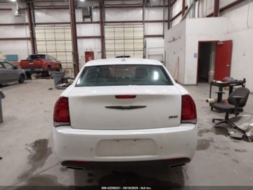 Chrysler 300C II 2022 Chrysler 300 TOURING L 2022, od ubezpieczalni 3.6 Benzyna 292KM, zdjęcie 5