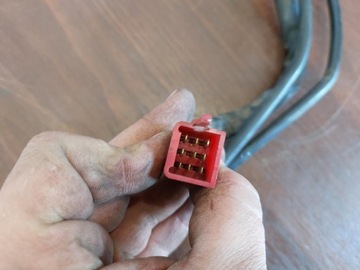 ПЕРЕКЛЮЧАТЕЛЬ ПРАВЫЙ HONDA CB1 400