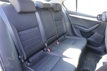 Skoda Octavia III Liftback Facelifting 2.0 TDI 150KM 2018 Skoda Octavia 2.0 TDI SmartLink Tempomat klima 2stref. Czujniki park., zdjęcie 10