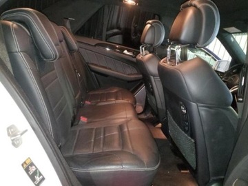 Mercedes GLE W166/C292 2018 Mercedes-Benz GLE 2018, 5.5L, 4x4, 63 AMG, od ubezpieczalni 5.5 Benzyna, zdjęcie 9