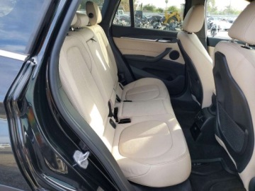 BMW X1 F48 2016 BMW X1 xDrive28i 2016 2.0 Benzyna 228KM, zdjęcie 2