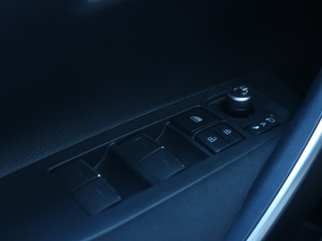 Toyota Corolla XII Sedan 1.8 Hybrid 122KM 2022 Toyota Corolla 1.8 Hybrid, Salon Polska, zdjęcie 18