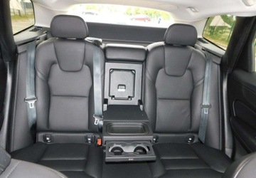 Volvo XC60 II Crossover D3 150KM 2020 Volvo XC 60 z Gwarancja Kamera Skora Fotele Comforty 2.0 Diesel 150KM, zdjęcie 7