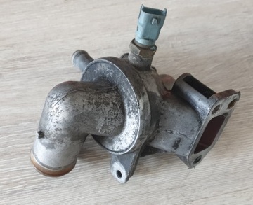 TERMOSTAT Z OBUDOWĄ JEEP CHEROKEE 2.8CRD KJ 05-07r