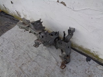 ФАРТУК ФУНДАМЕНТА ПРАВЫЙ RENAULT SCENIC 3