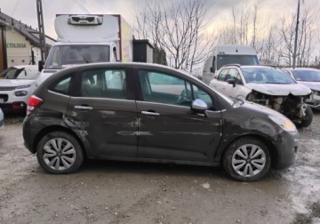 Citroen C3 II Hatchback facelifting 1.2 VTi 82KM 2014 Citroen C3 2014r, SALON POLSKA. 1.2 Benzyna. Lekko przetarty prawy bok. Je, zdjęcie 18