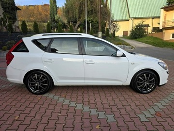 Kia Ceed I SW Facelifting 1.6 DOHC CVVT 126KM 2012 Kia Cee'd KlimaTronik, Kam. Cofania, Navi, Grzane, zdjęcie 3