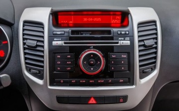 Kia Venga Mikrovan 1.6 DOHC CVVT 125KM 2015 Kia Venga 1.6 M aut 1.6 Benzyna 125KM, zdjęcie 27