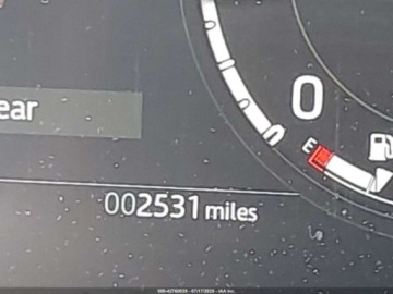 Land Rover Defender IV (L663) 2025 Land Rover Defender 130 P300 S 2025 3.0l 3.0 Benzyna 296KM, zdjęcie 11