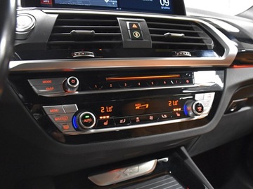 BMW X3 G01 SUV 2.0 20d 190KM 2020 BMW X3 190KM/ Mpakiet/ Fotele M/ Harman/ Hak/ Shad, zdjęcie 17