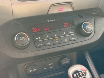 Kia Sportage III SUV Facelifting 1.7 CRDi 115KM 2015 Kia Sportage Biala perla Swietny stan Grzana kierownica 1.7 Diesel, zdjęcie 18