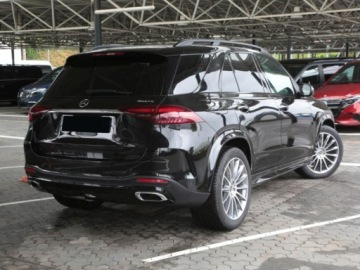 Mercedes GLE V167 SUV Facelifting 2.0 300d 269KM 2025 MERCEDES-BENZ GLE 300 d 4-Matic AMG Line 2.0 (269KM) 2025, zdjęcie 3