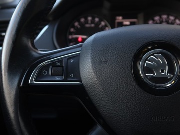 Skoda Octavia III Kombi 2.0 TDI CR DPF 150KM 2015 Skoda Octavia 2.0 TDI, Salon Polska, Serwis ASO, zdjęcie 18