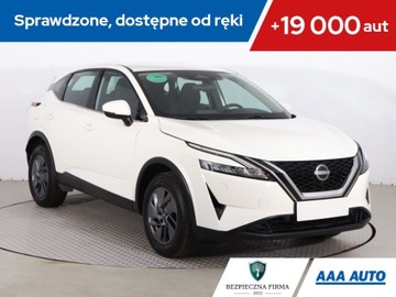 Nissan Qashqai III Crossover 1.3 DIG-T MHEV 140KM 2022 Nissan Qashqai 1.3 DIG-T MHEV, Serwis ASO, Klima