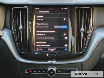 Volvo XC60 II 2022 Volvo XC 60 B4 Diesel Core, Kamera cofania, El. kl, zdjęcie 19