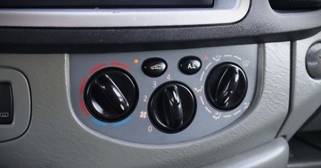 Nissan Primastar 2.5 dCi 150KM 2011 Nissan Primastar (Nr.264) 2.5dCi 9osob Klima Navi Tempomat Gwarancja 2.5, zdjęcie 23