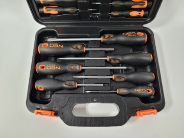 Набор отверток и отвертка. 30 шт НЕО 04-209