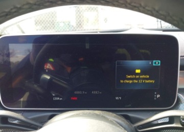 Mercedes Klasa C W206 Limuzyna 2.0 300 258KM 2024 Mercedes-Benz Klasa C MERCEDES-BENZ C 300 2.0 Benzyna 259KM, zdjęcie 6