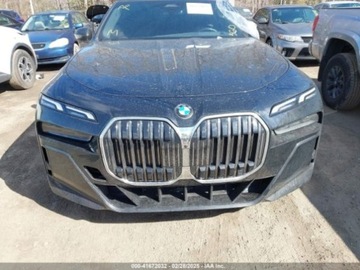 BMW Seria 7 G70 2023 BMW Seria 7 740 I 2023 3.0l 3.0 Benzyna 375KM, zdjęcie 6