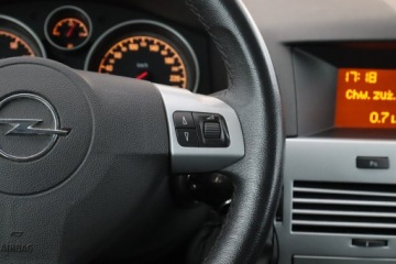 Opel Astra H Hatchback 5d 1.4 TWINPORT ecoFLEX 90KM 2009 Opel Astra 1.4 16V, Klima, Tempomat,ALU, zdjęcie 15