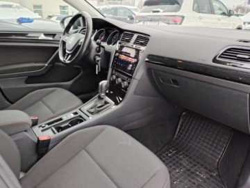 Volkswagen Golf VII Variant 2.0 TDI CR DPF BlueMotion Technology 150KM 2017 Volkswagen Golf FVmarza Kamera podgrz.fotele APP-Connect ASO 2.0 150KM, zdjęcie 12