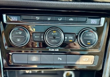 Volkswagen Touran III 2.0 TDI 150KM 2016 Volkswagen Touran 2.0 TDI CR TOP LED DSG Nvi kamera PDC Highline Panorama, zdjęcie 15