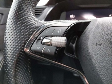 Skoda Superb III Kombi Facelifting 2.0 TSI 190KM 2021 Skoda Superb Sportline 2.0 TSI 190KM DSG FV23 2.0 Benzyna 190KM, zdjęcie 19