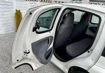 Citroen C1 I Hatchback 3d Facelifting 1.0 i 68KM 2011 Citroen C1 Citroen C1 1.0 Exclusive Benzyna 68KM, zdjęcie 28