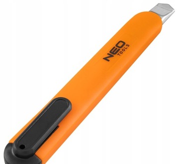 НОЖ ДЛЯ РЕЗКИ ОББОЕЙ NEO, СЛОМАННОЕ ЛЕЗВИЕ 9 мм, МЕТАЛЛИЧЕСКИЕ НАПРАВЛЯЮЩИЕ, DURABLE 63-013