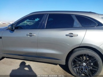 Jaguar F-Pace 2019 Jaguar F-Pace 25T R-Sport 2019 2.0l 2.0 Benzyna 247KM, zdjęcie 2
