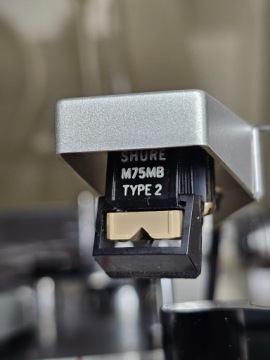 Проигрыватель проигрывателя LENCO L 75