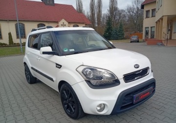 Kia Soul I Crossover Facelifting 1.6 CRDi 128KM 2012 Kia Soul Zarejestrowany - ubezpieczony - automat - 1,6 - 128 KM 1.6 Diesel